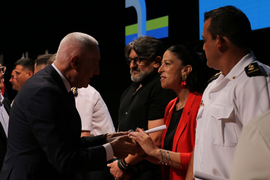 Ministro del Interior en aniversario de INR Ministro del Interior en aniversario de INR