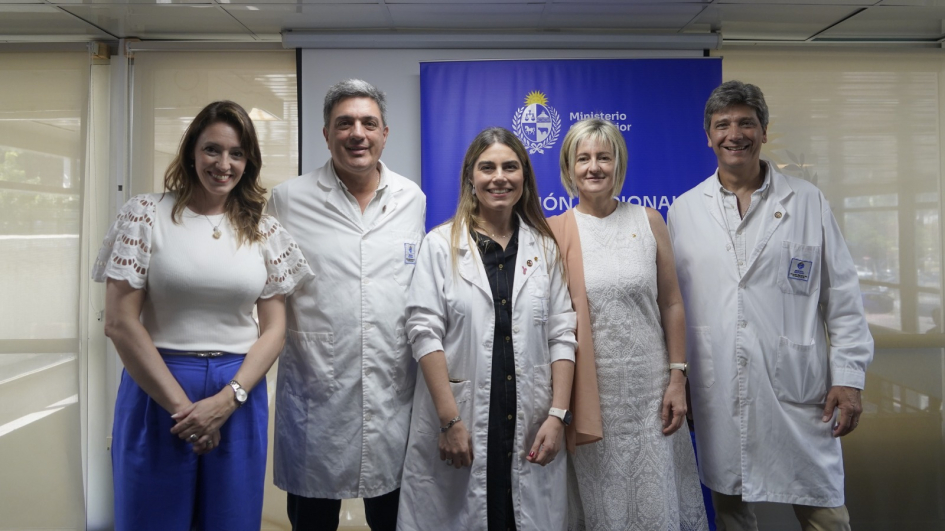 Autoridades en aniversario de Sanidad Policial