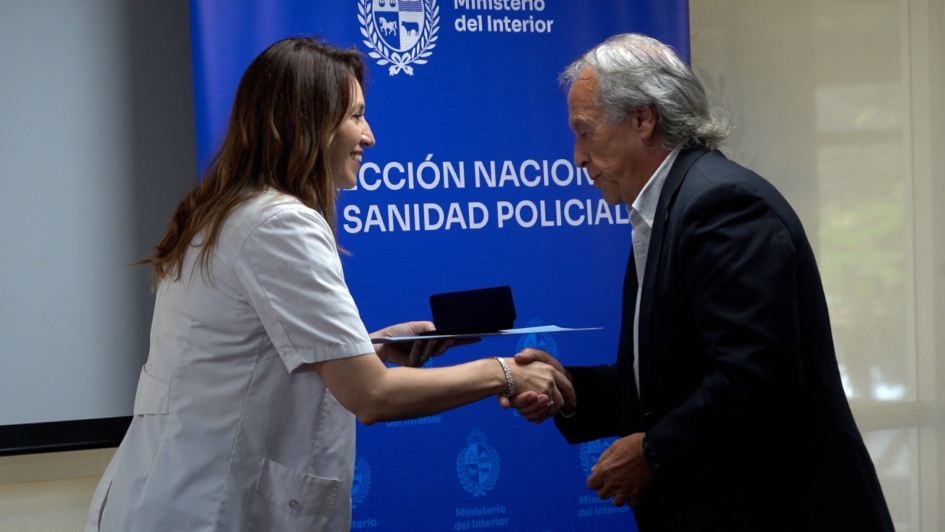 Entrega de reconocimientos en aniversario de Sanidad Policial