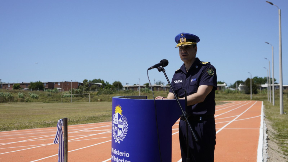 Inauguración de pista de atletismo en la Dirección Nacional de la Educación Policial