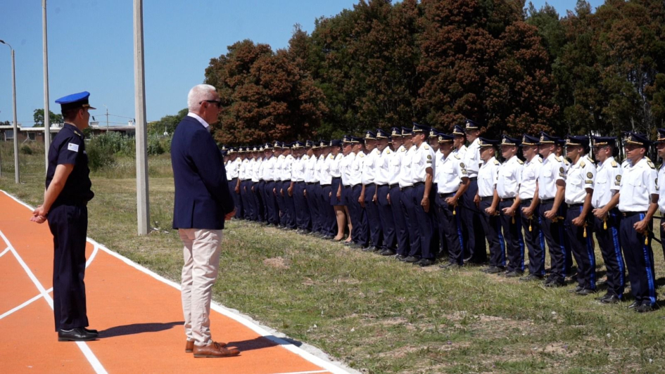 Inauguración de pista de atletismo en la Dirección Nacional de la Educación Policial