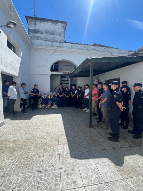Entrega de Canastas Navideñas