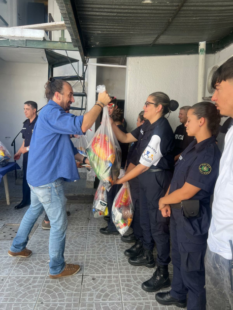 Entrega de Canastas Navideñas