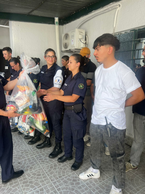 Entrega de Canastas Navideñas