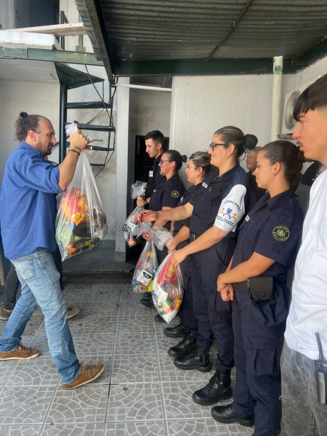 Entrega de Canastas Navideñas