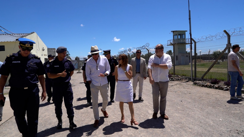 Autoridades visitan Unidad N°17 Autoridades visitan Unidad N°17
