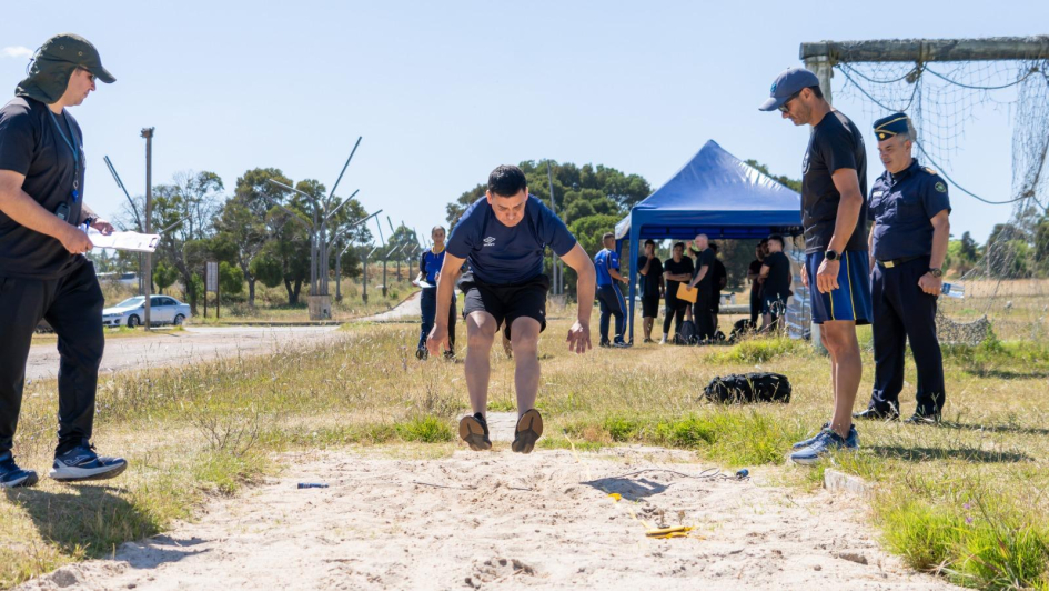 Aspirantes a alumnos en pruebas físicas