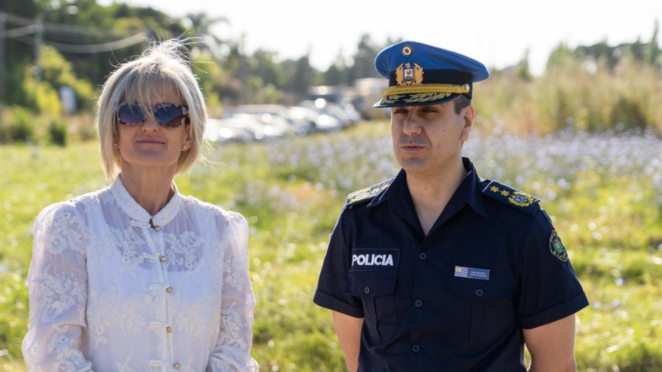Ministra Interina y Director Nacional de la Educación Policial