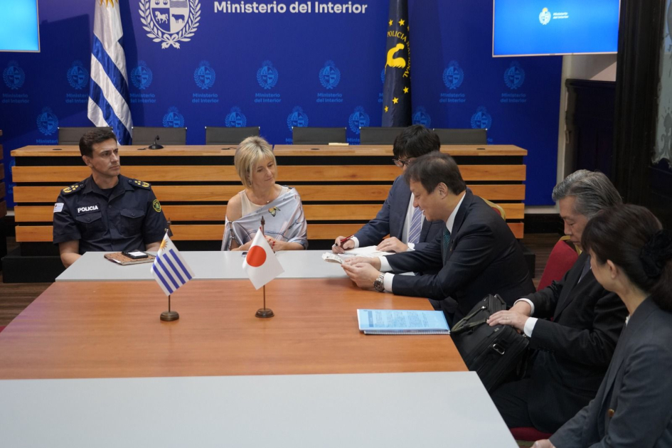 Ministra Interina recibe a delegación japonesa por temas de seguridad, conocimientos y tecnologías