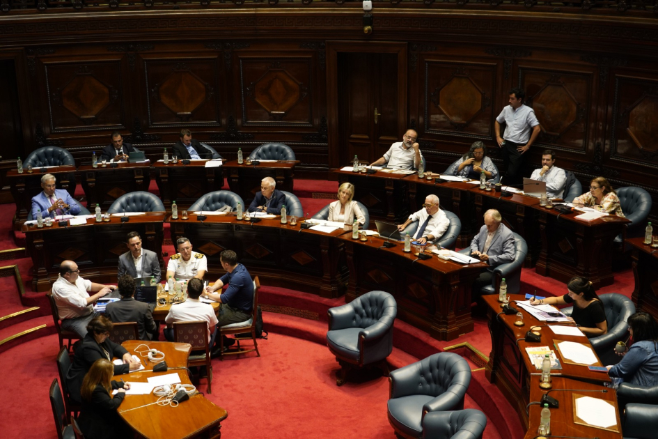 Parlamento Nacional en convocatoria al Ministro del Interior