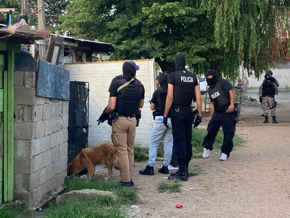 Policía Nacional desplegó operativo en barrio Marconi Policía Nacional desplegó operativo en barrio Marconi