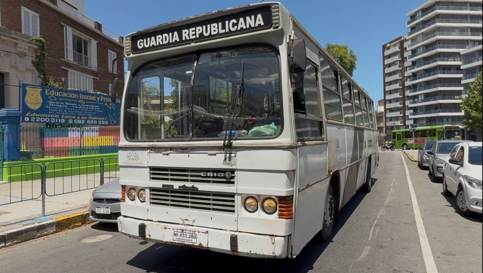 personal de Homicidios que rapidamente comienza a realizar actuacion con el fin de ubicar elementos 