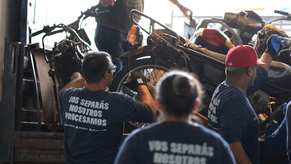 Motos transportadas a la Cooperativa para su desmantelamiento