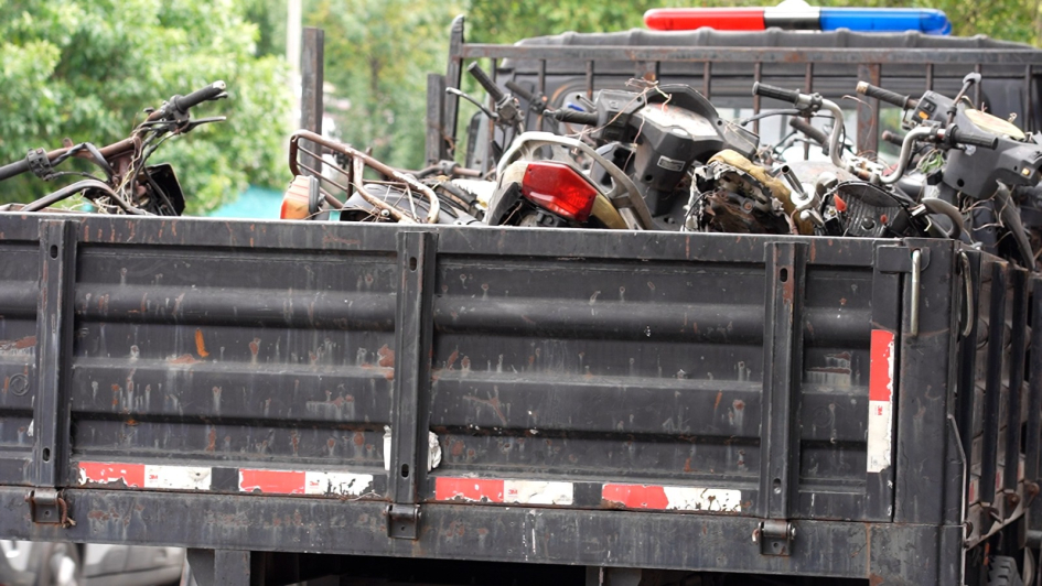 Motos transportadas a la Cooperativa para su desmantelamiento