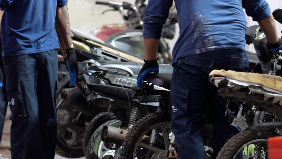 Motos transportadas a la Cooperativa para su desmantelamiento