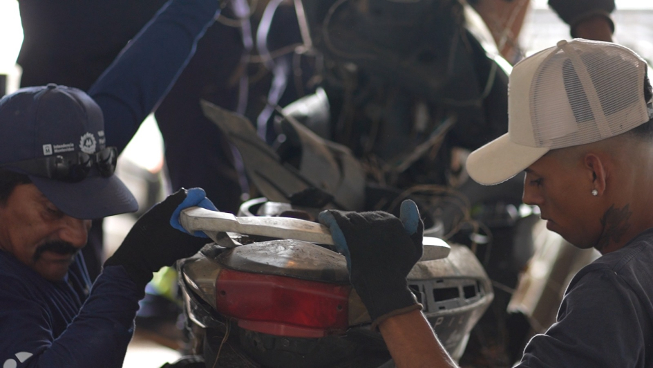 Motos transportadas a la Cooperativa para su desmantelamiento