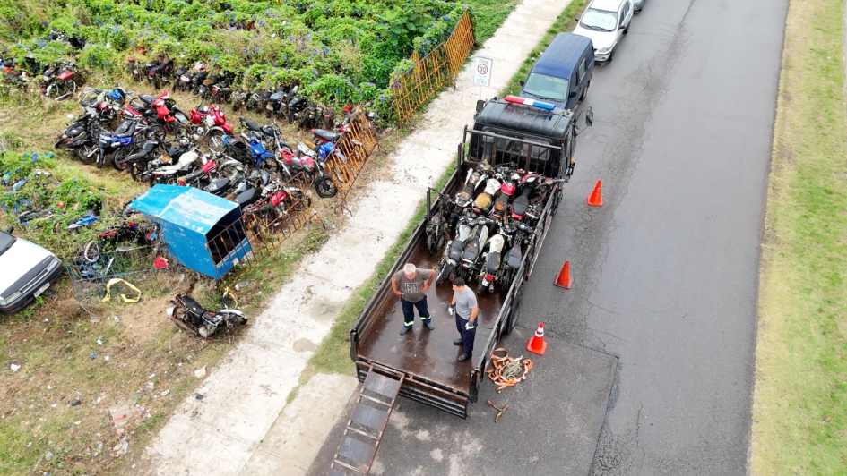 Motos transportadas a la Cooperativa para su desmantelamiento