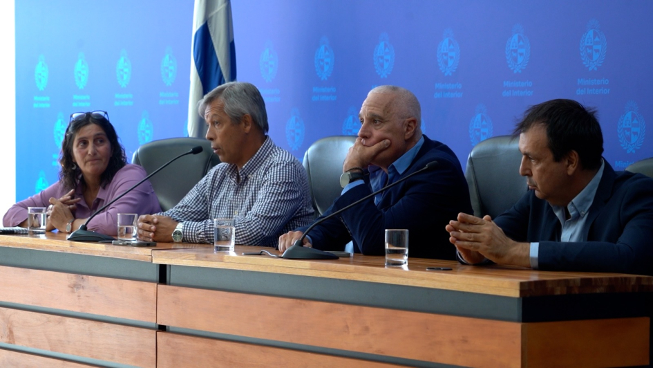 Ministro del Interior junto Pascual Quagliata, Carolina Pallas y Alejandro Pereda Ministro del Interior junto Pascual Quagliata, Carolina Pallas y Alejandro Pereda