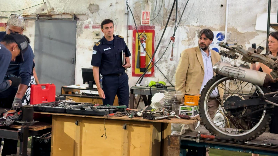 Recorrida en Cooperativa Burgues Recorrida en Cooperativa Burgues