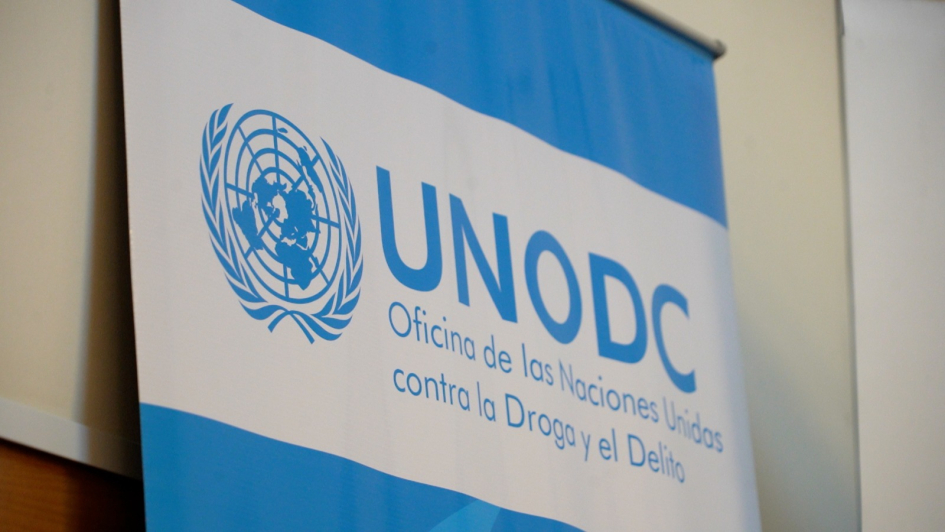 Panel de autoridades en lanzamiento de proyecto