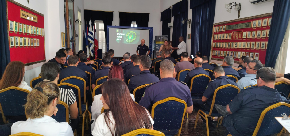CONCURRENTES A TALLER DE PREVENCION DE SUICIDIO 
