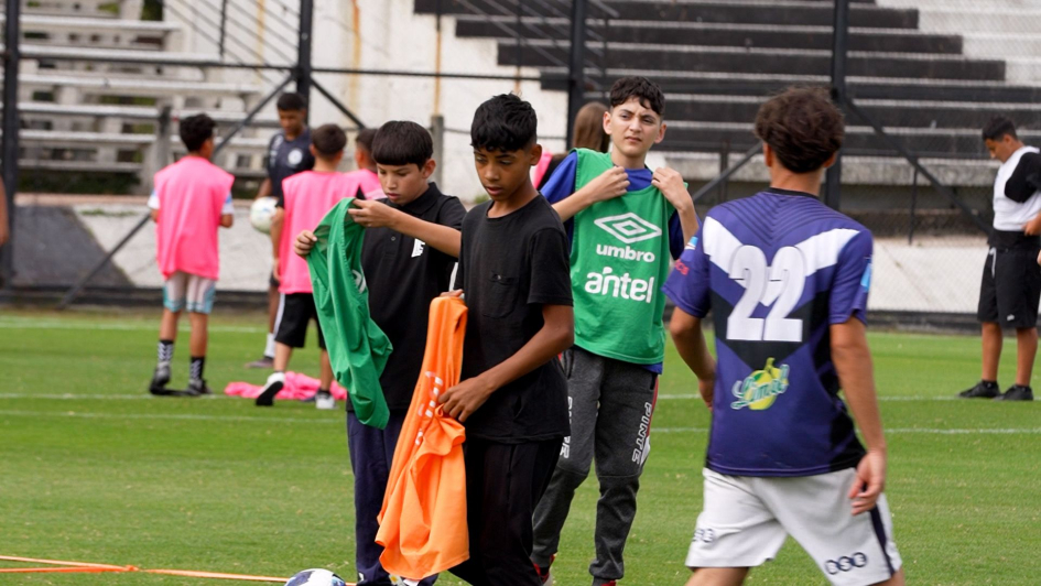 Se realizó el lanzamiento de CAMP Convivencia y Liderazgo del programa Pelota al Medio a la Esperanz