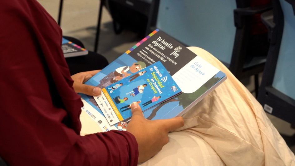 Lanzamiento de guías para la prevención del ciberdelito en el ámbito educativo y familiar