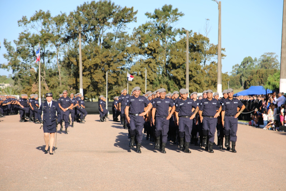 Promoción histórica: egresaron 300 agentes de la Escuela Nacional de Policía