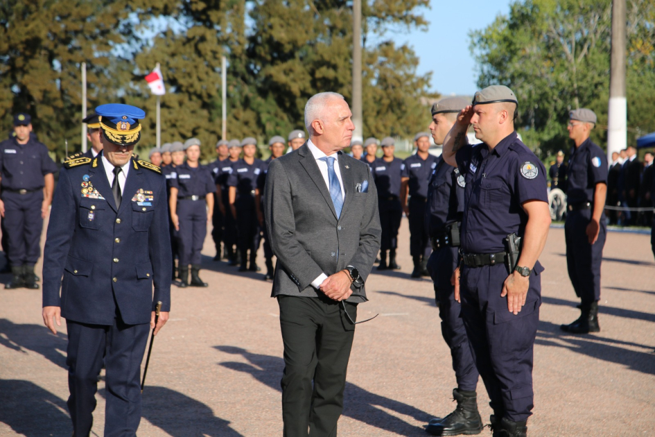 Promoción histórica: egresaron 300 agentes de la Escuela Nacional de Policía