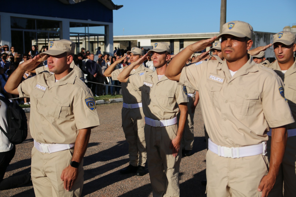 Promoción histórica: egresaron 300 agentes de la Escuela Nacional de Policía