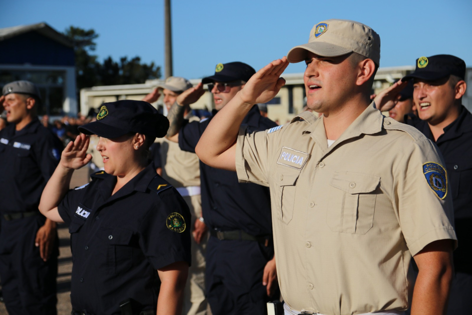 Promoción histórica: egresaron 300 agentes de la Escuela Nacional de Policía