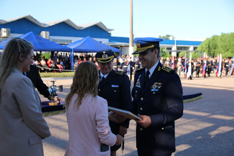 Promoción histórica: egresaron 300 agentes de la Escuela Nacional de Policía