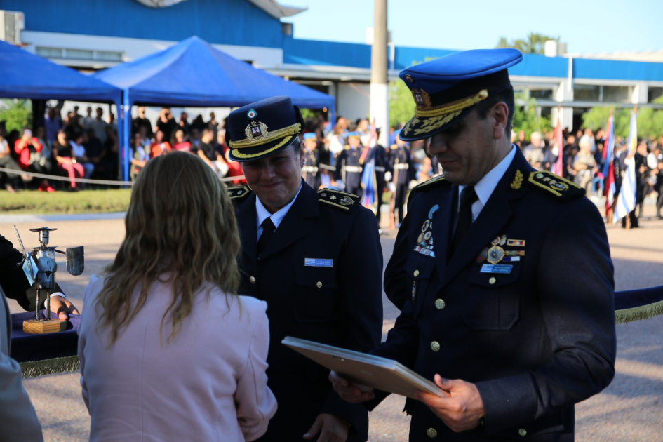 Promoción histórica: egresaron 300 agentes de la Escuela Nacional de Policía