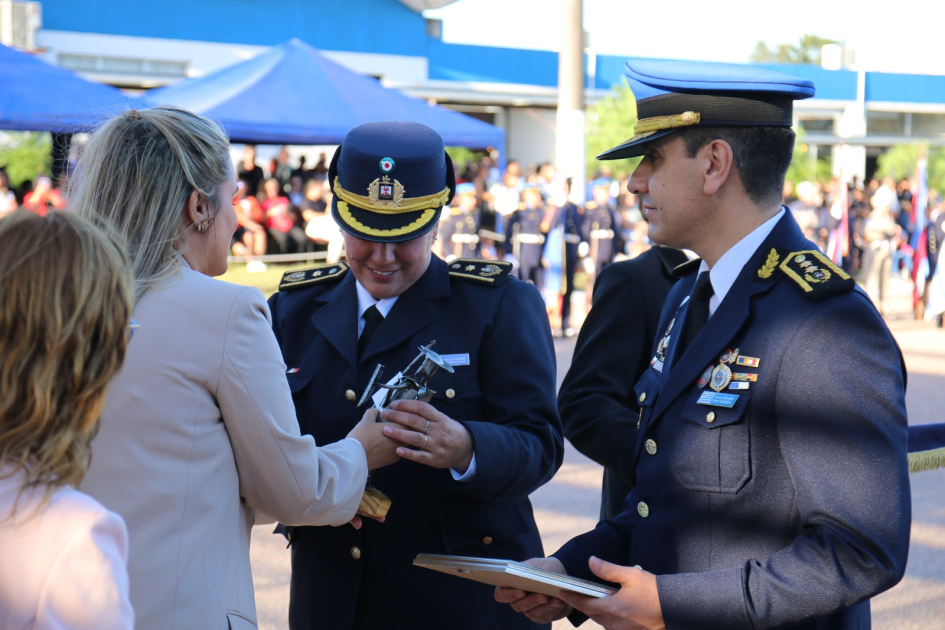 Promoción histórica: egresaron 300 agentes de la Escuela Nacional de Policía