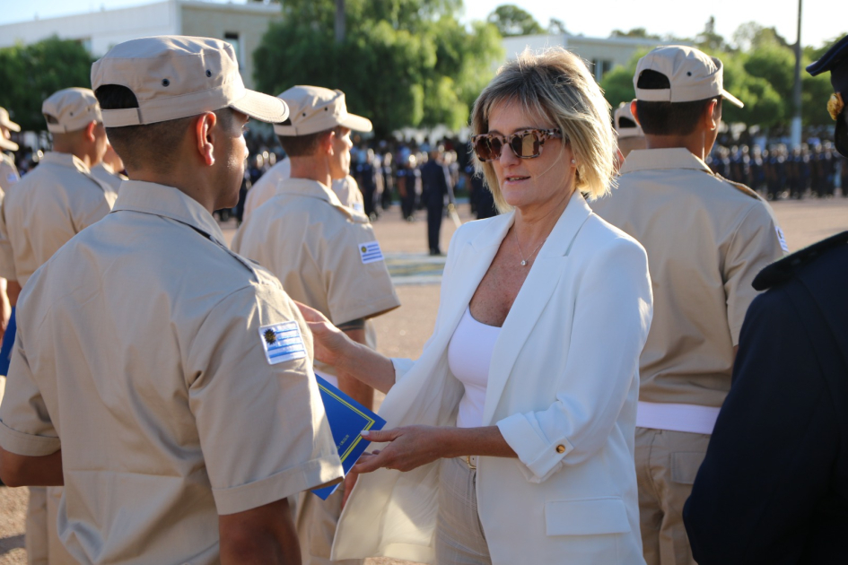 Promoción histórica: egresaron 300 agentes de la Escuela Nacional de Policía