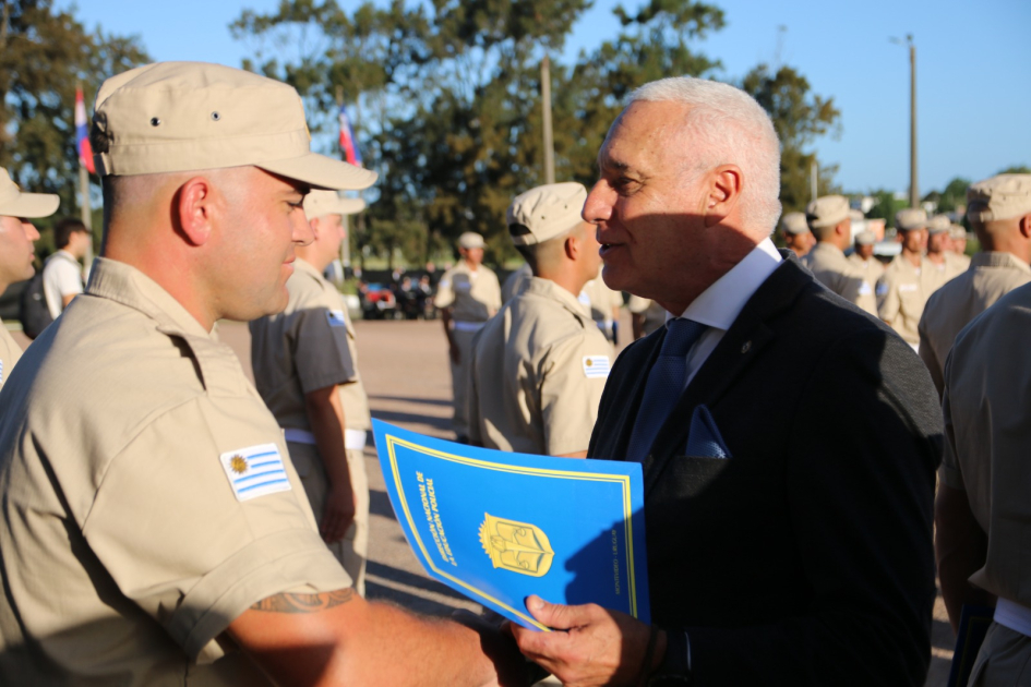 Promoción histórica: egresaron 300 agentes de la Escuela Nacional de Policía