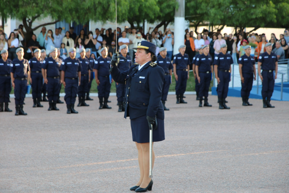 Promoción histórica: egresaron 300 agentes de la Escuela Nacional de Policía