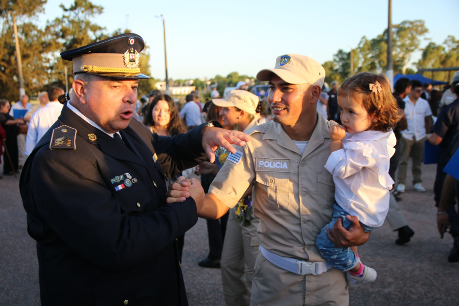 Promoción histórica: egresaron 300 agentes de la Escuela Nacional de Policía