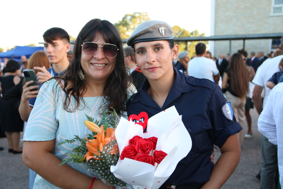 Promoción histórica: egresaron 300 agentes de la Escuela Nacional de Policía