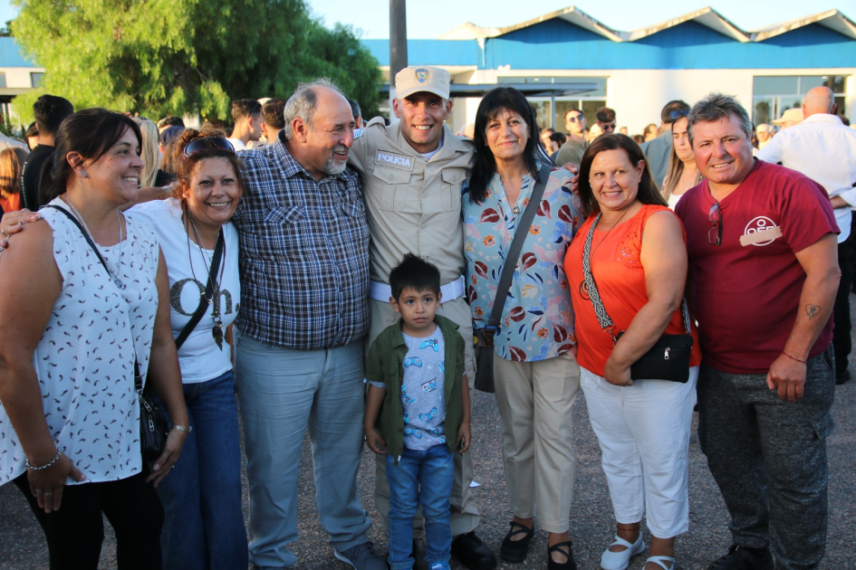 Promoción histórica: egresaron 300 agentes de la Escuela Nacional de Policía