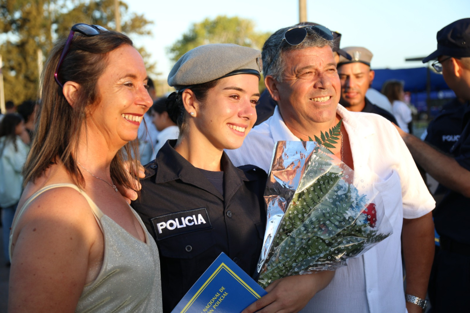 Promoción histórica: egresaron 300 agentes de la Escuela Nacional de Policía