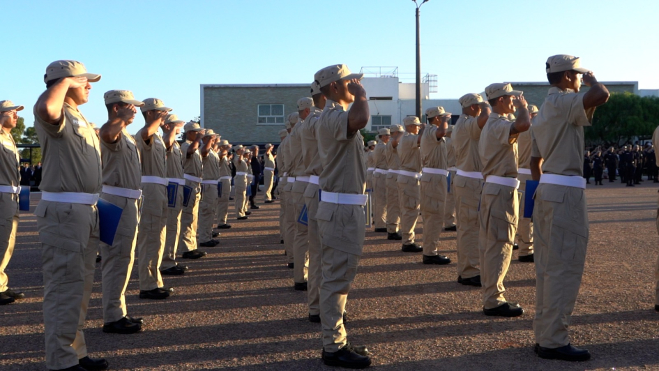 Promoción histórica: egresaron 300 agentes de la Escuela Nacional de Policía