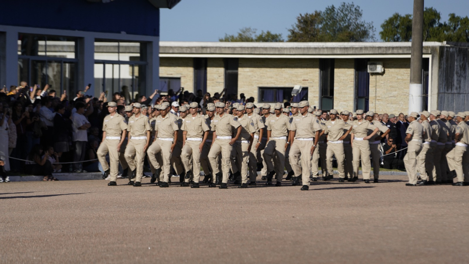 Promoción histórica: egresaron 300 agentes de la Escuela Nacional de Policía