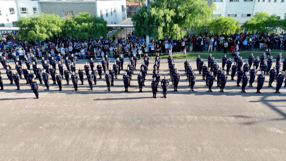 Promoción histórica: egresaron 300 agentes de la Escuela Nacional de Policía