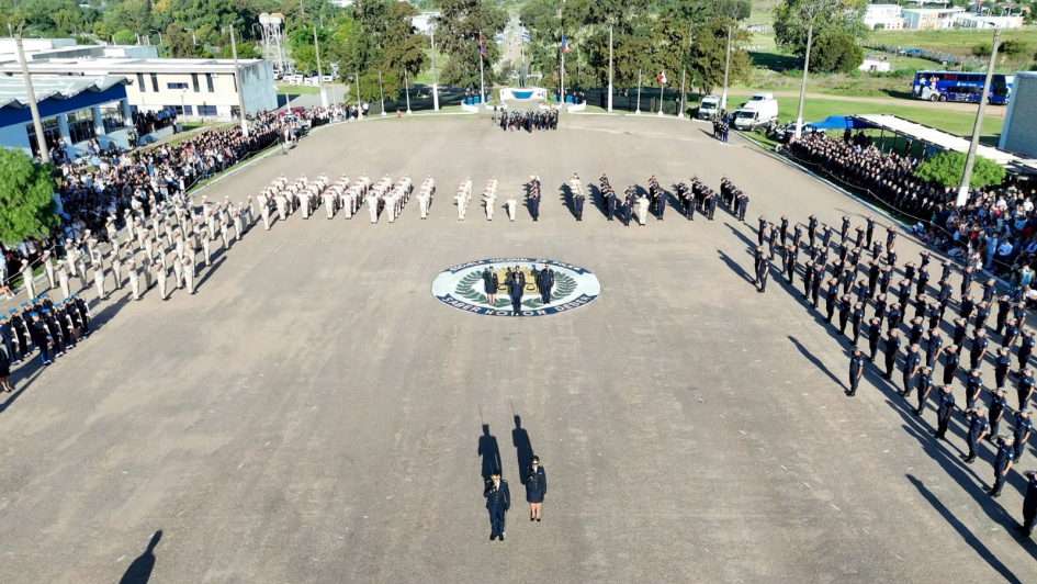Promoción histórica: egresaron 300 agentes de la Escuela Nacional de Policía