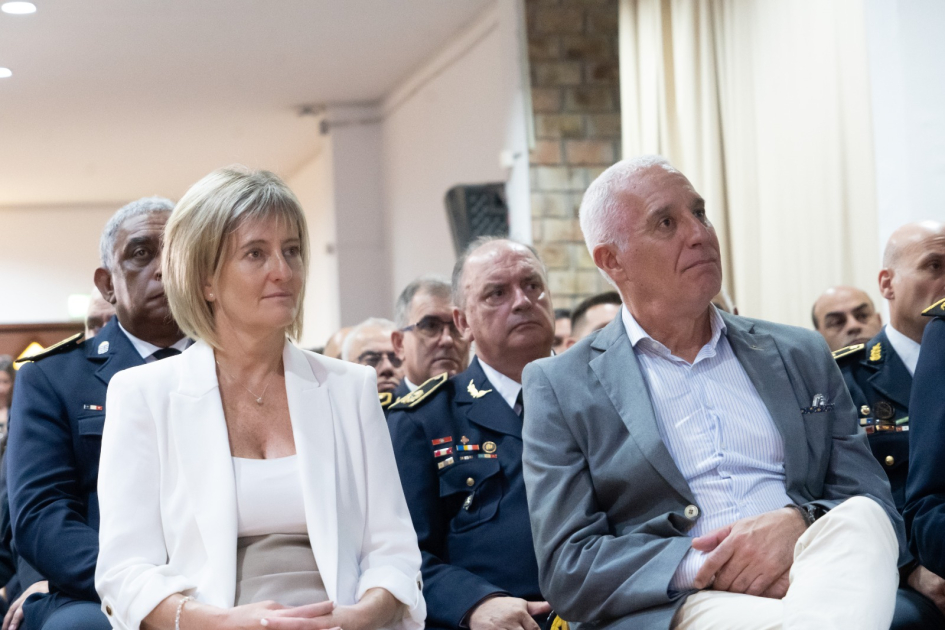 Se realizó la ceremonia de entrega de fustas y bastones, símbolos de mando de la Policía Nacional Se realizó la ceremonia de entrega de fustas y bastones, símbolos de mando de la Policía Nacional