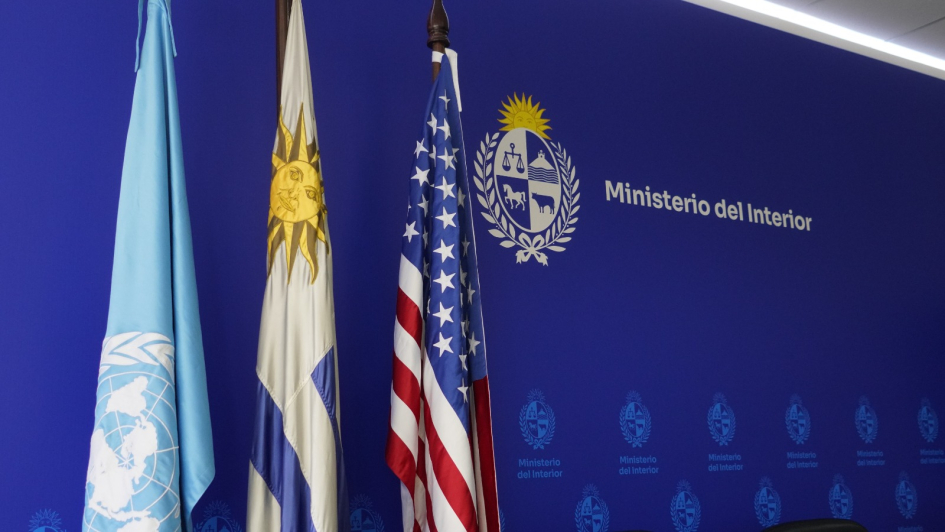 Bandera ONU, Uruguay, Estados Unidos, Bandera ONU, Uruguay, Estados Unidos,