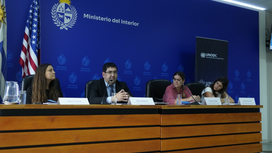 Primera capacitación a equipos docentes sobre guías de prevención del ciberdelito Primera capacitación a equipos docentes sobre guías de prevención del ciberdelito