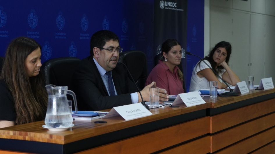 Primera capacitación a equipos docentes sobre guías de prevención del ciberdelito Primera capacitación a equipos docentes sobre guías de prevención del ciberdelito