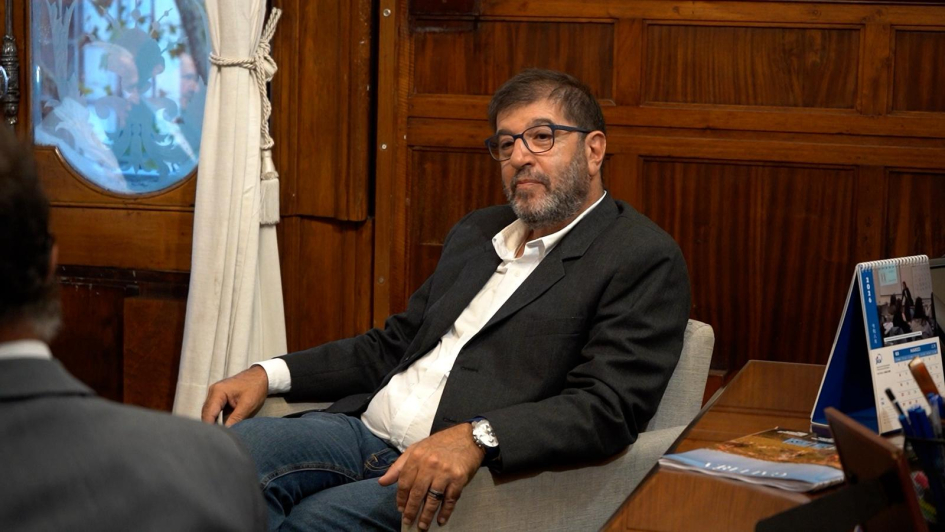 Ministro del Interior entregó el Plan de Seguridad Pública a representantes del FA y Cabildo Abierto